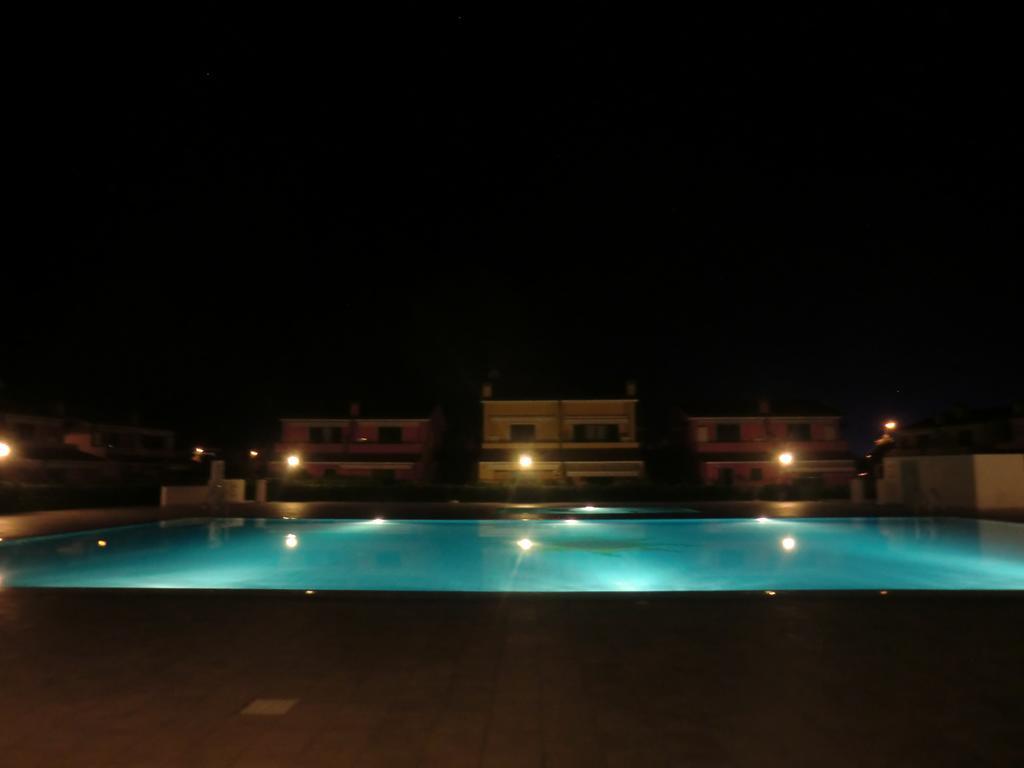 Residence Villaggio Dei Fiori Con Piscina E Posto Spiaggia Incluso Caorle Room photo