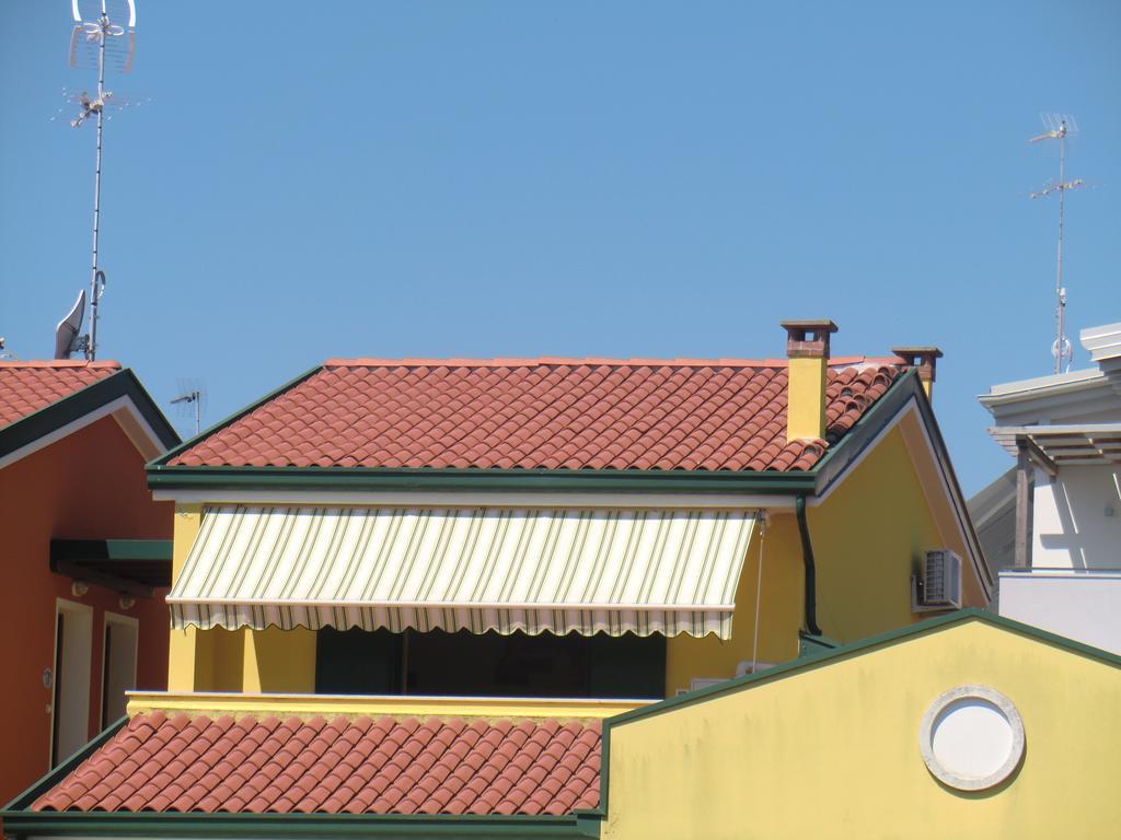 Residence Villaggio Dei Fiori Con Piscina E Posto Spiaggia Incluso Caorle Room photo
