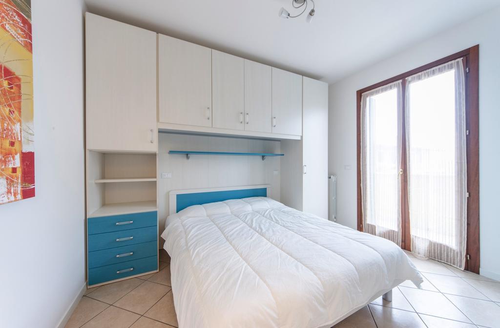 Residence Villaggio Dei Fiori Con Piscina E Posto Spiaggia Incluso Caorle Room photo